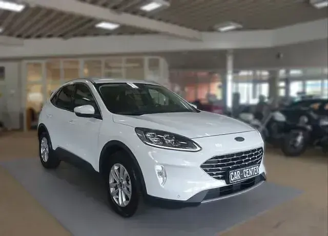 Gebraucht Ford Kuga Titanium 224 PS (164 kW) 2022 Weiß SUV
