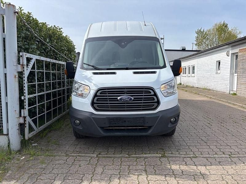 Używany Ford Transit Trend 170 KM (125 kW) 2019 Biały Minivan