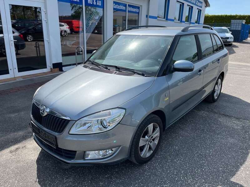 Grau Gebraucht 2013 Skoda Fabia Fresh Kombi | 3.990 € (Fairer Preis) - Bild 1/4