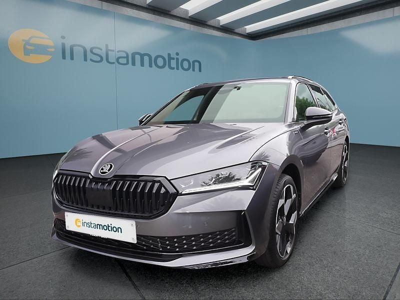 Neu Skoda Superb 193 PS (141 kW) 2026 Grau Kombi
