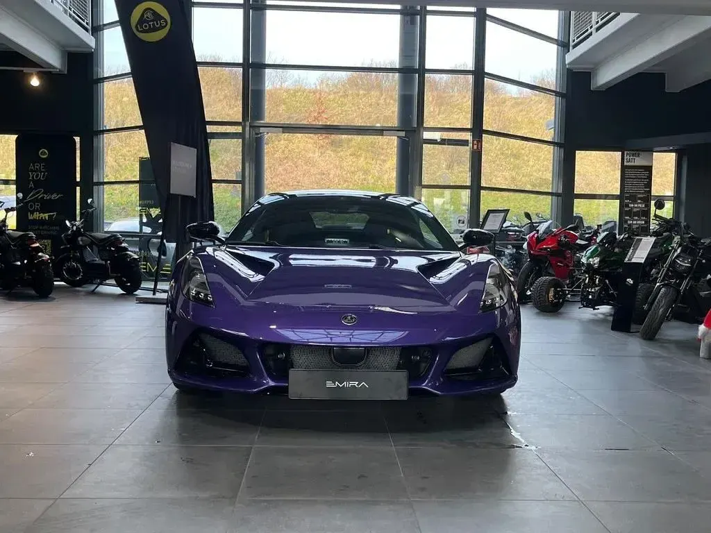 Neu Lotus Emira 405 PS (297 kW) 2026 Violett Coupé