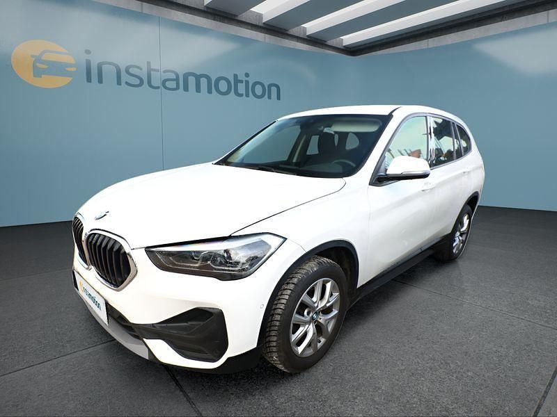 Weiß Gebraucht 2021 BMW X1 SUV | 24.299 € (Fairer Preis) - Bild 1/4