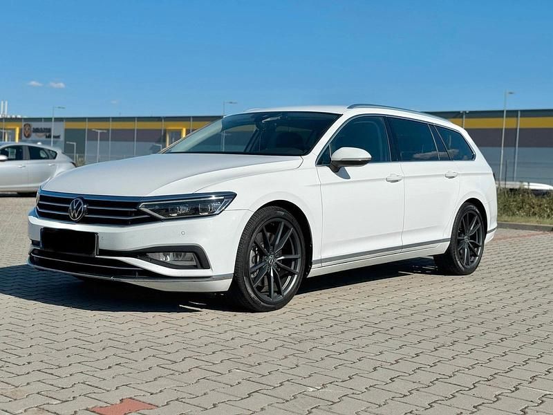 Gebraucht VW Passat 400 PS (294 kW) 2021 Weiß Kombi