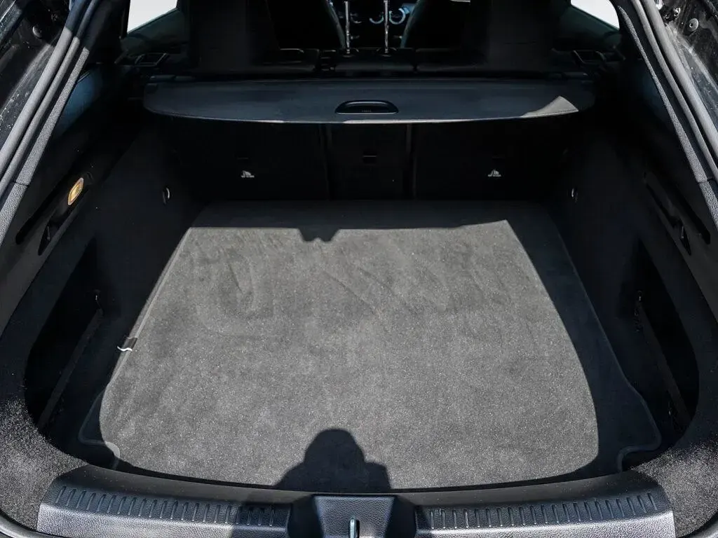 Gebraucht Mercedes CLA200 Shooting Brake Advanced Plus 163 PS (119 kW) 2025 Schwarz Kombi