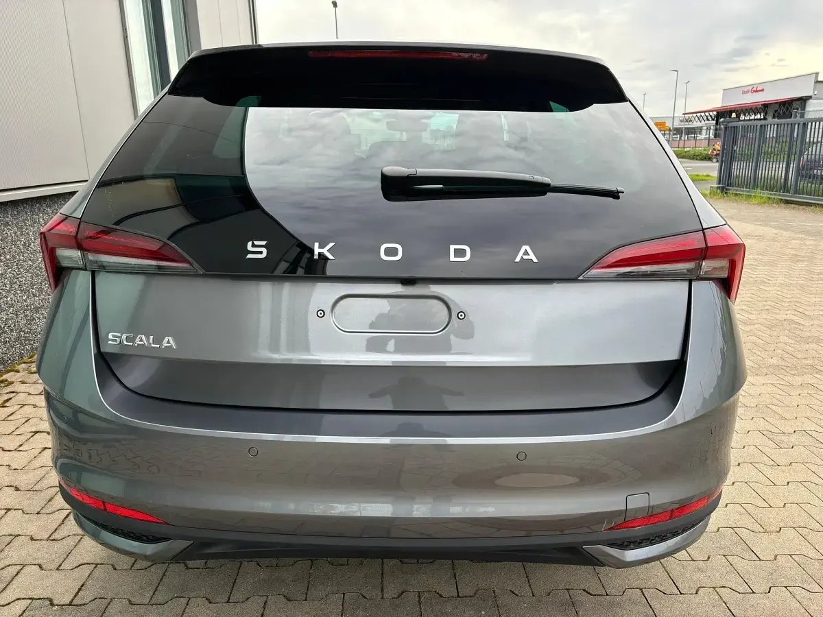 Neu Skoda Scala Essence 116 PS (85 kW) 2026 Kleinwagen