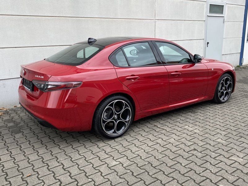 Gebraucht Alfa Romeo Giulia Ti 209 PS (153 kW) 2023 Rosso alfa, uni Limousine