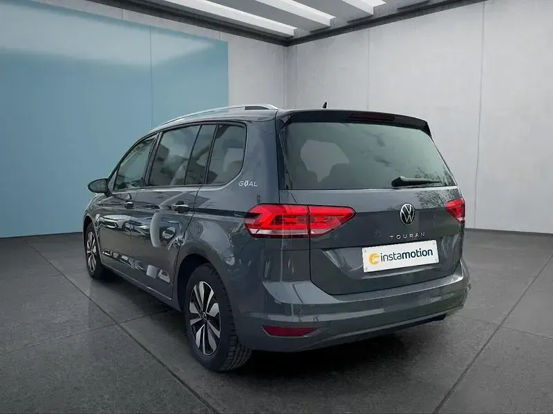 Gebraucht VW Touran 150 PS (110 kW) 2025 Grau Van / Kleinbus