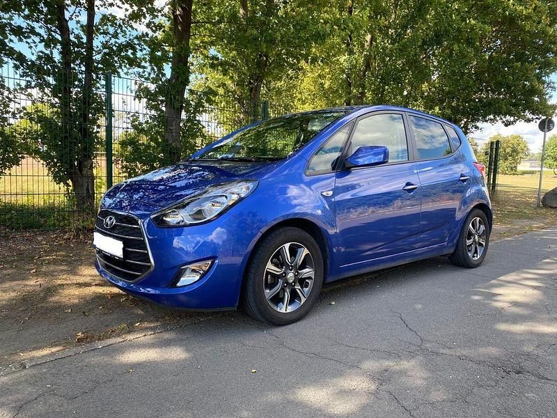 Blau Gebraucht 2019 Hyundai ix20 Space Van / Kleinbus | 12.500 € (Fairer Preis) - Bild 1/4