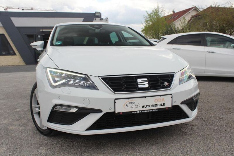 "nevada" weiss Gebraucht 2017 Seat Leon FR Limousine | 11.990 € (Fairer Preis) - Bild 1/4