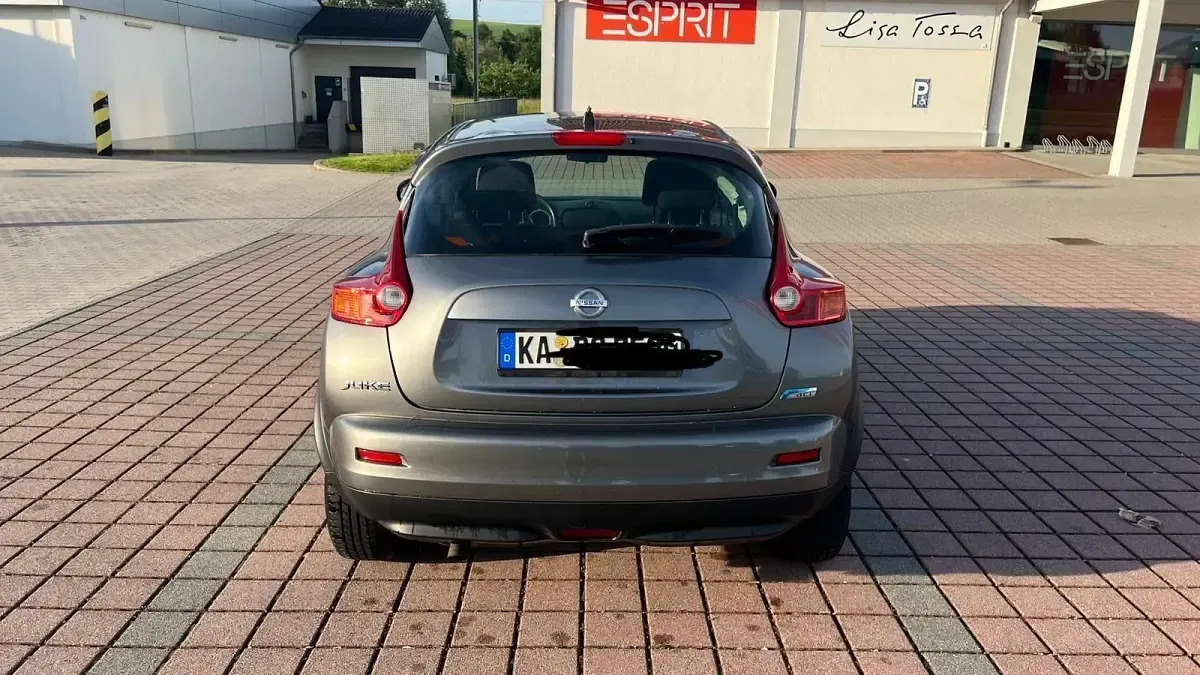 Gebraucht Nissan Juke Acenta 110 PS (80 kW) 2011 Grau SUV
