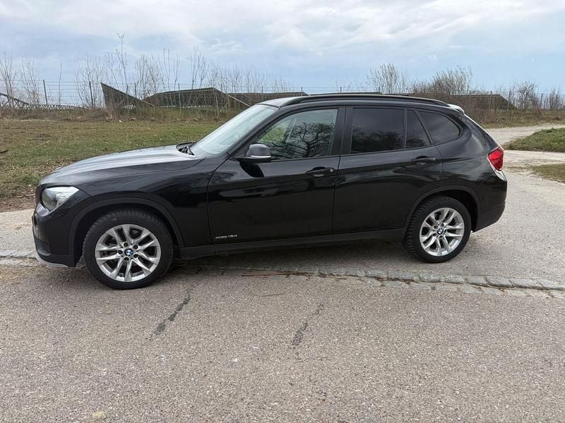 Gebraucht BMW X1 143 PS (105 kW) 2015 Schwarz SUV