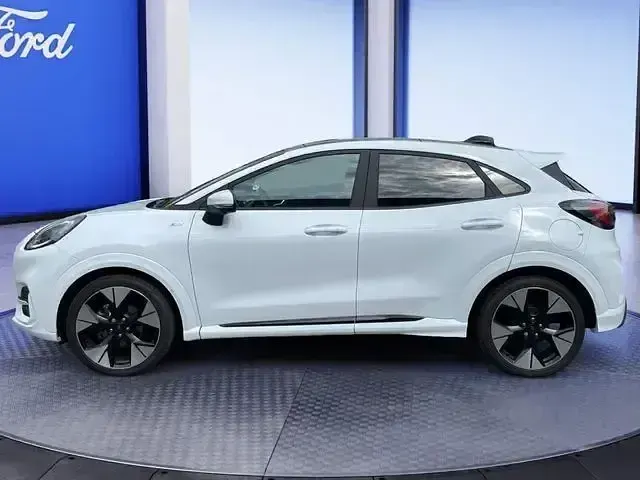 Gebraucht Ford Puma ST-Line X 125 PS (91 kW) 2025 Frozen white SUV