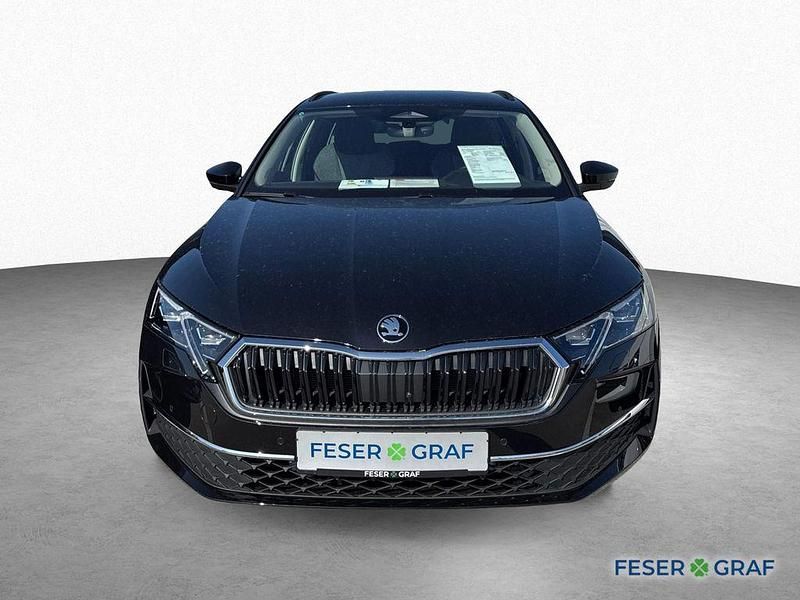 Neu Skoda Octavia Selection 150 PS (110 kW) 2026 Moon weiss perleffekt Kombi