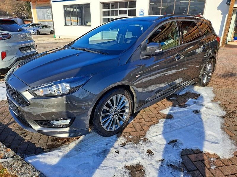 Gebraucht Ford Focus ST-Line 140 PS (102 kW) 2018 Grau Kombi