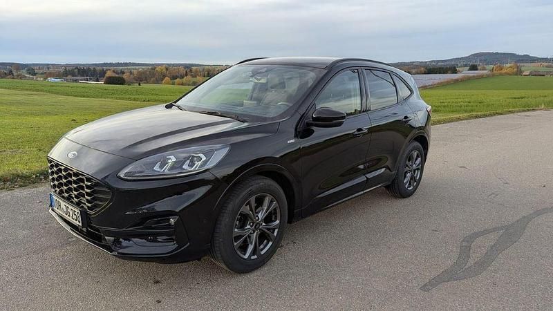 Schwarz Gebraucht 2021 Ford Kuga ST-Line SUV | 19.000 € (Guter Preis) - Bild 1/4