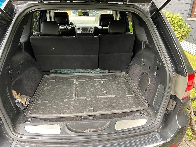 Gebraucht Jeep Grand Cherokee 241 PS (177 kW) 2011 Grau SUV