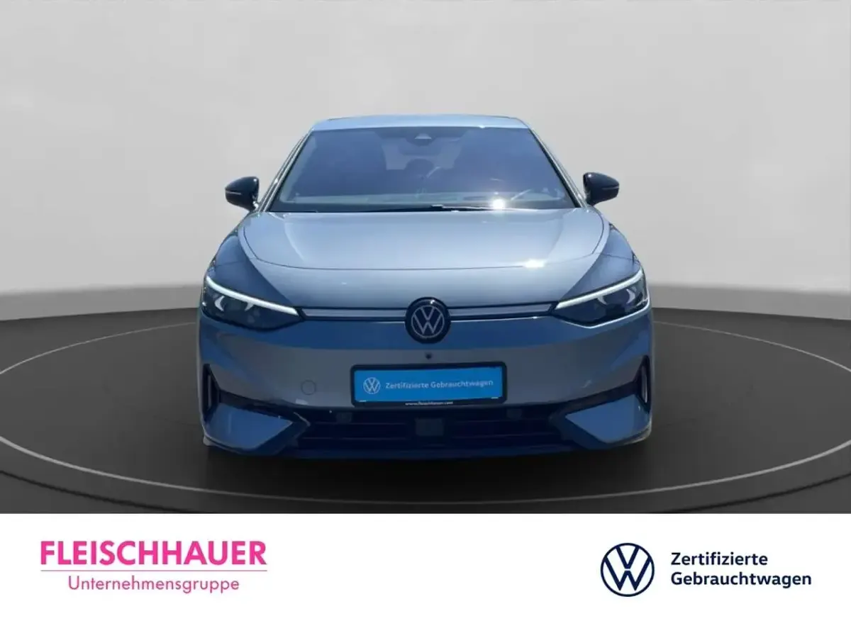 Gebraucht VW ID.7 Pro 210 kW (286 PS) 2025 Blau Limousine