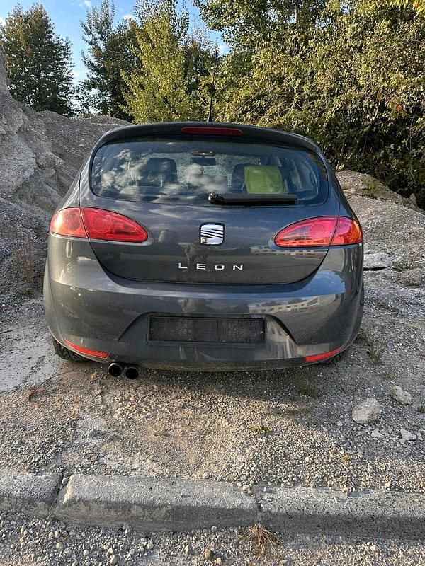 Gebraucht 2006 Seat Leon Limousine | 2.600 € (Teuer) - Bild 1/4