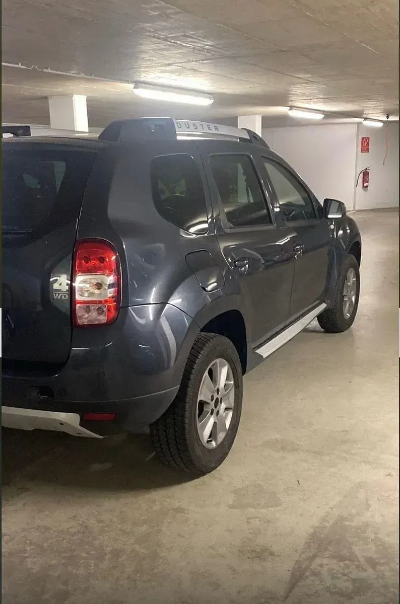 Gebraucht Dacia Duster Prestige 109 PS (80 kW) 2015 Grau SUV