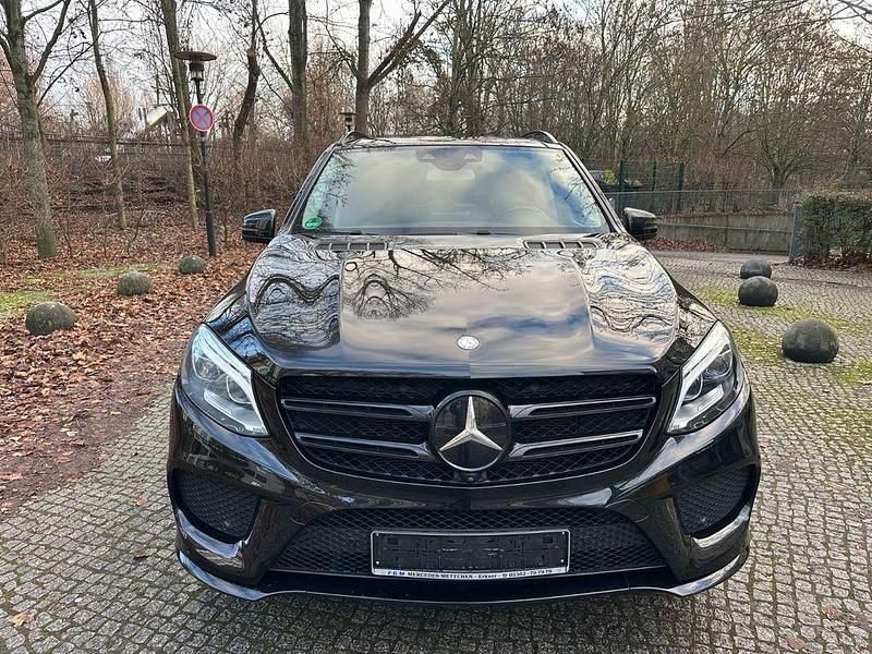 Gebraucht Mercedes GLE450 AMG AMG 367 PS (269 kW) 2016 Schwarz SUV