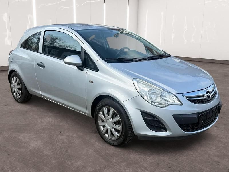 Gebraucht Opel Corsa Active 69 PS (50 kW) 2013 Silber Kleinwagen