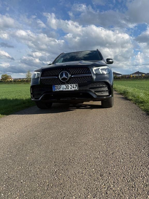 Gebraucht Mercedes GLE400 AMG line 330 PS (242 kW) 2021 Schwarz SUV