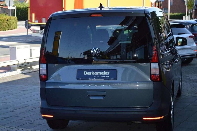Gebraucht VW Caddy 114 PS (83 kW) 2023 Grau Van / Kleinbus