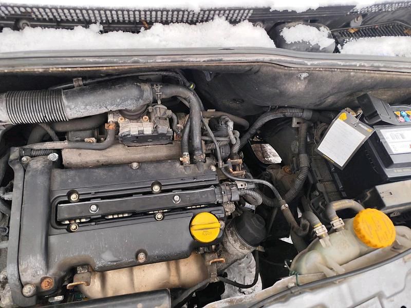 Gebraucht Opel Meriva Edition 90 PS (66 kW) 2005 Grau Van / Kleinbus