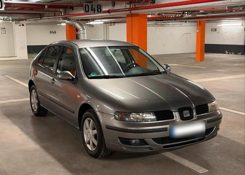 Gebraucht Seat Leon Stella 105 PS (77 kW) 2005 Grau Kleinwagen