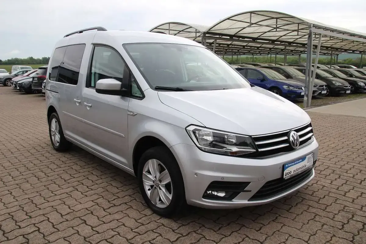 Second-hand VW Caddy Comfortline 150 CP (110 kW) 2017 Argintiu Monovolum