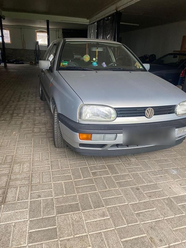 Silber Gebraucht 1993 VW Golf III Kleinwagen | 3.100 € - Bild 1/4