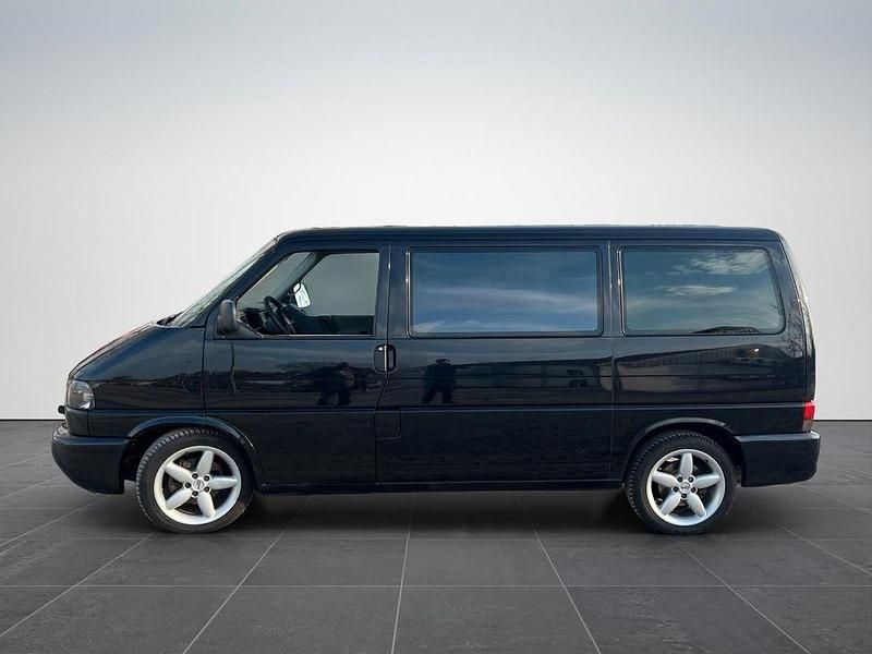 Gebraucht VW Multivan 102 PS (75 kW) 2002 Schwarz Van / Kleinbus