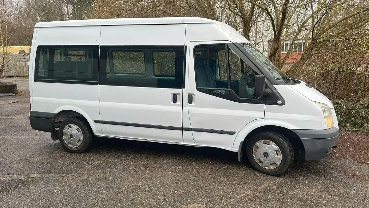 Używany Ford Transit 116 KM (85 kW) 2010 Biały Minivan