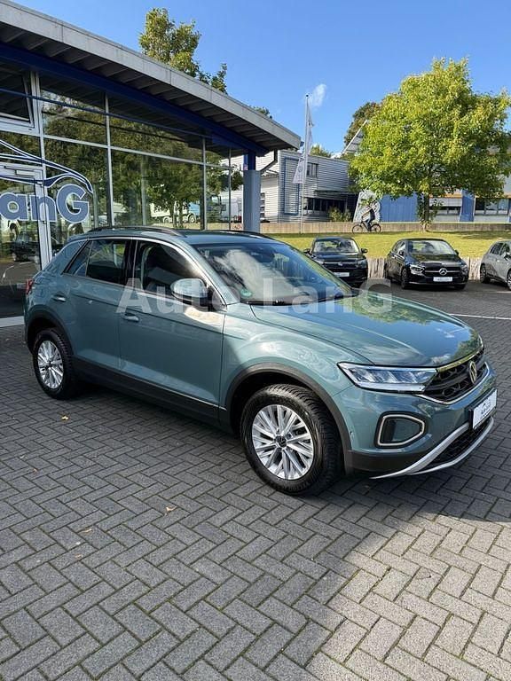 Blau Gebraucht 2022 VW T-Roc Life SUV | 23.790 € (Guter Preis) - Bild 1/4