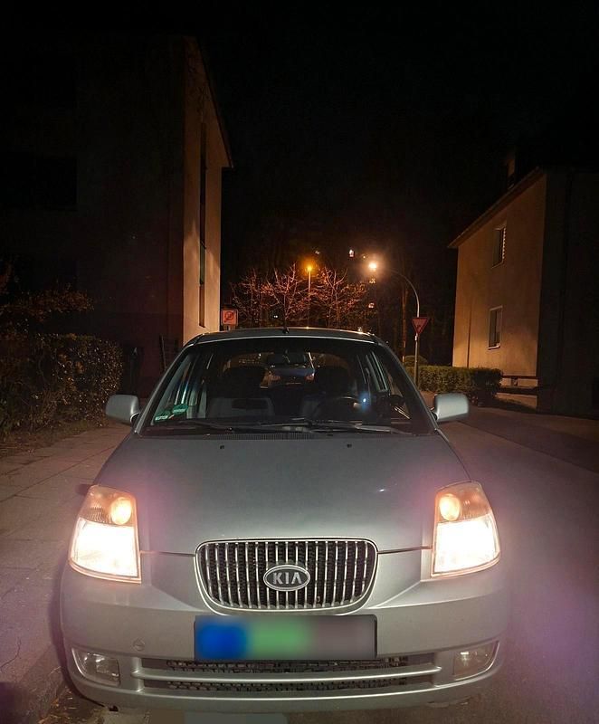 Gebraucht Kia Picanto 65 PS (47 kW) 2006 Silber Kleinwagen