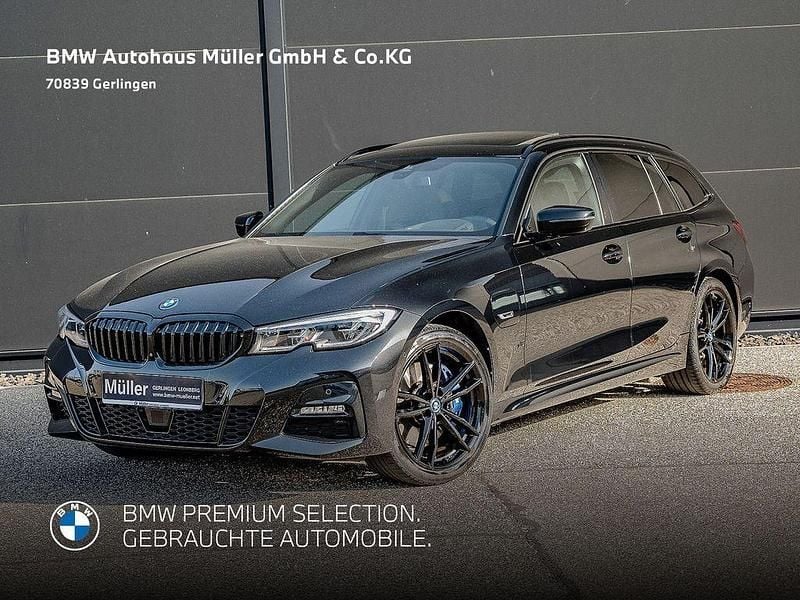 Schwarz Gebraucht 2022 BMW 330 Performance Limousine | 38.870 € - Bild 1/4