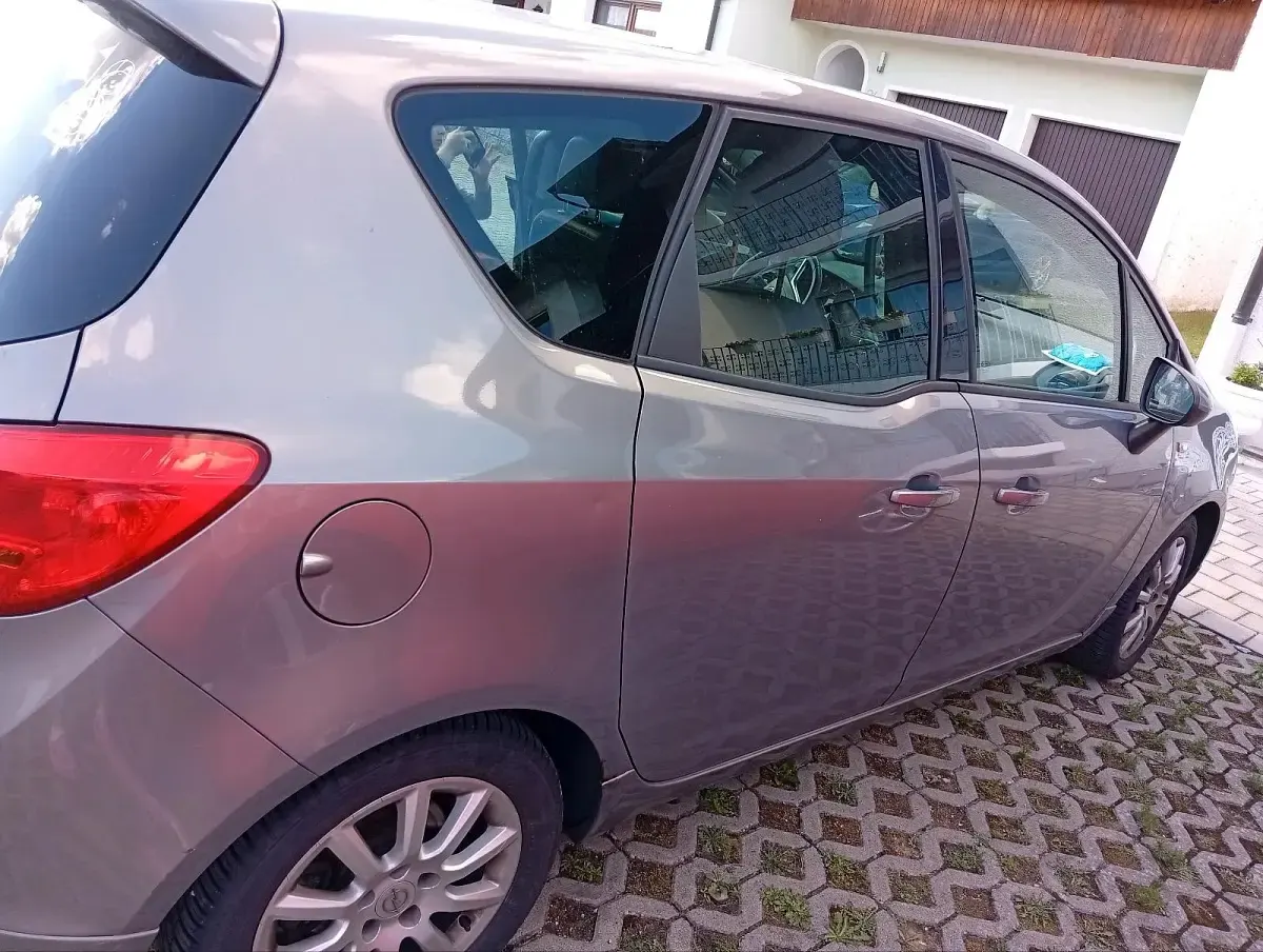 Gebraucht Opel Meriva 120 PS (88 kW) 2011 Braun Van / Kleinbus