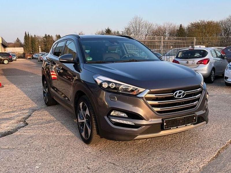 Gebraucht Hyundai Tucson Premium 177 PS (130 kW) 2016 Grau SUV