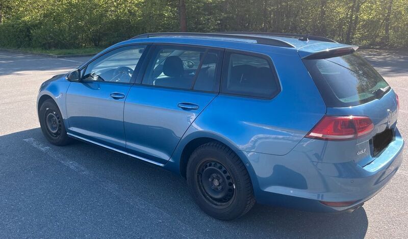 Blau Gebraucht 2013 VW Golf VII Kombi | 9.000 € (Fairer Preis) - Bild 1/4