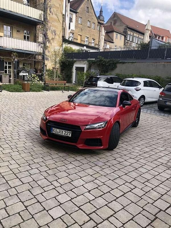 Gebraucht Audi TT Sport 230 PS (169 kW) 2017 Rot Coupé