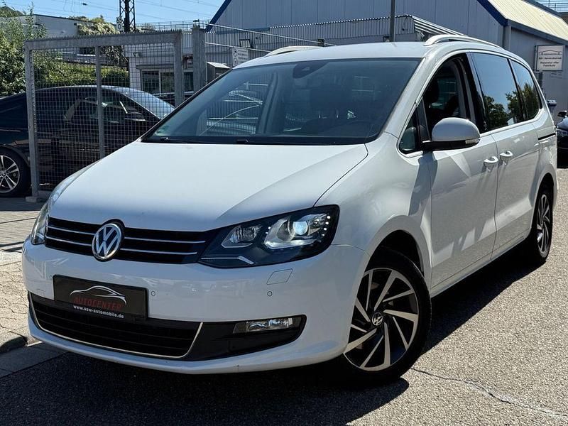 Weiß Gebraucht 2017 VW Sharan Sound Van / Kleinbus | 13.800 € (Guter Preis) - Bild 1/4