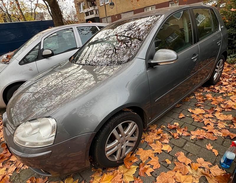 Gebraucht 2006 VW Golf V Limousine | 2.700 € (Etwas zu teuer) - Bild 1/4