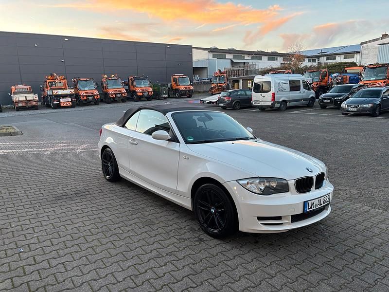 Weiß Gebraucht 2012 BMW 118 Cabriolet Cabrio | 7.550 € (Guter Preis) - Bild 1/4