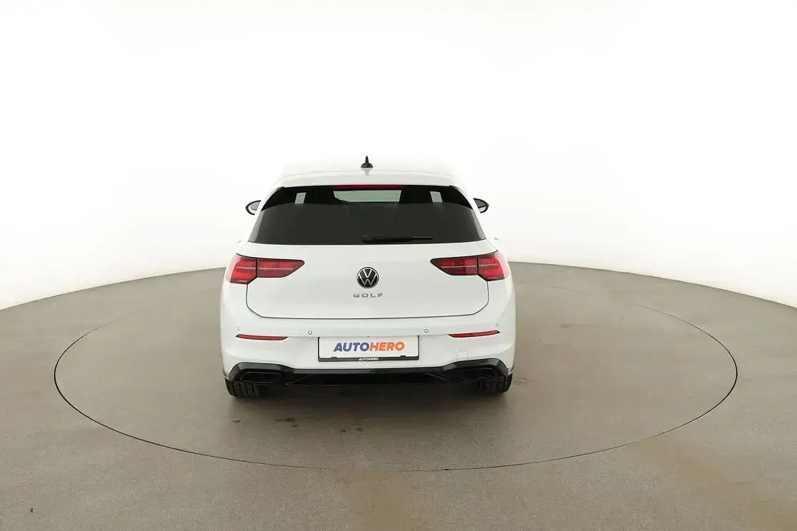 Gebraucht VW Golf VIII R-line 190 PS (139 kW) 2022 Weiß Limousine