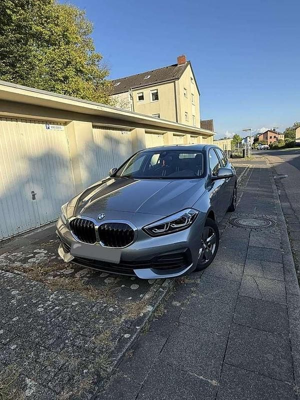 Gebraucht 2024 BMW 118 Advantage Kleinwagen | 17.900 € (Superpreis) - Bild 1/4