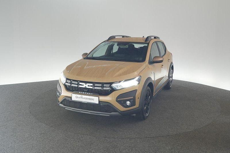 Beige Gebraucht 2025 Dacia Sandero Extreme Kleinwagen | 17.590 € (Fairer Preis) - Bild 1/4