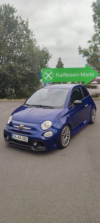 Blau Gebraucht 2017 Abarth 595 Turismo Kleinwagen | 13.800 € (Fairer Preis) - Bild 1/4
