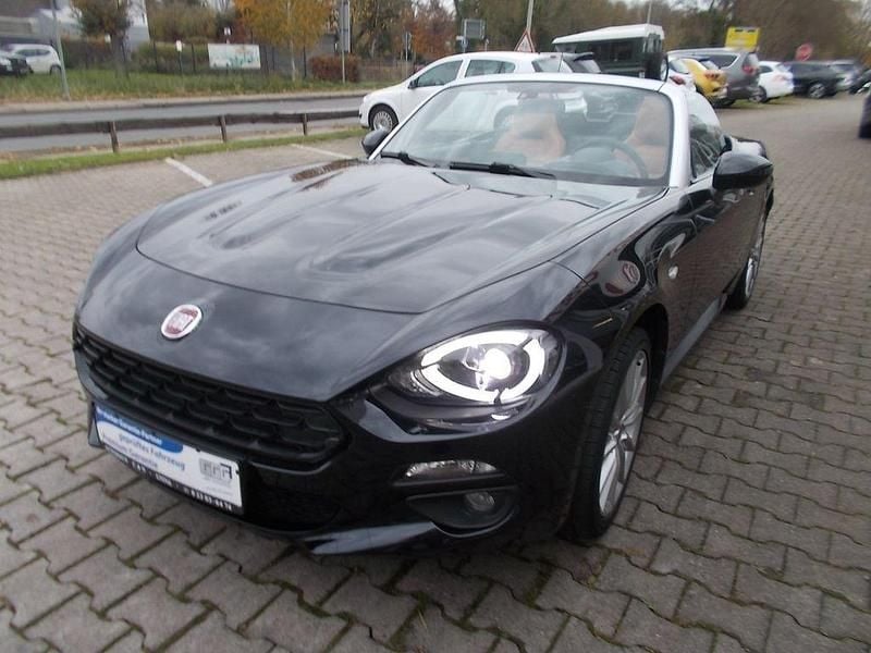 Schwarz Gebraucht 2018 Fiat 124 Spider Lusso Cabrio | 17.900 € (Guter Preis) - Bild 1/4