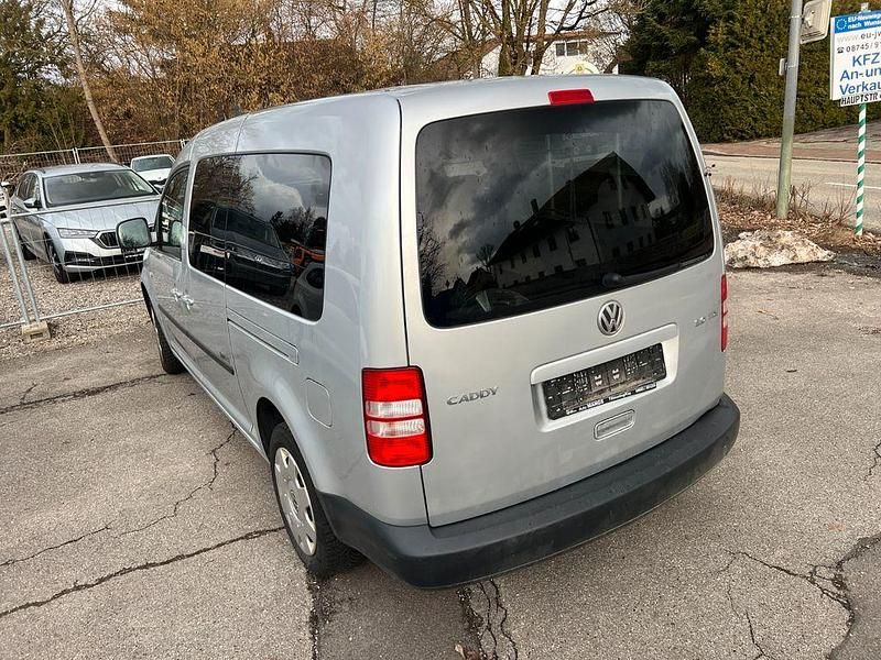 Gebraucht VW Caddy Maxi 140 PS (102 kW) 2011 Silber Van / Kleinbus
