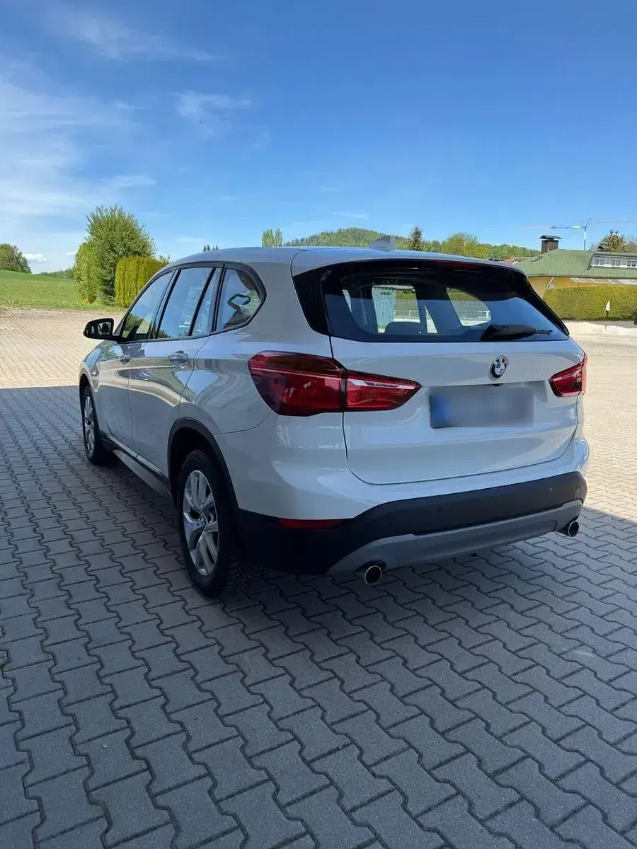 Gebraucht BMW X1 Advantage 190 PS (139 kW) 2016 Weiß SUV